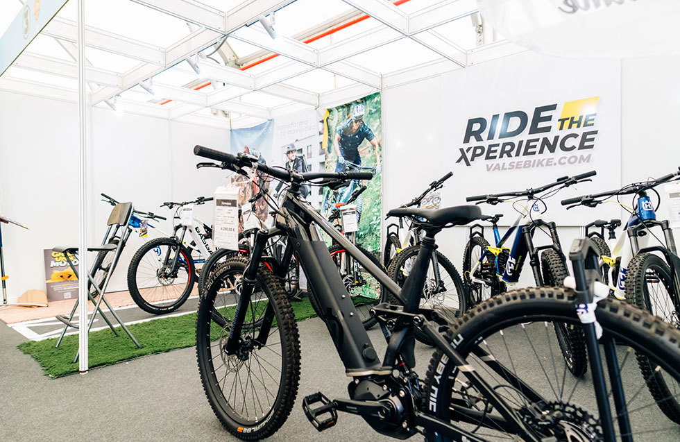 BICICLETAS DE VALSEBIKE EN MOTOWN - Gran Canaria