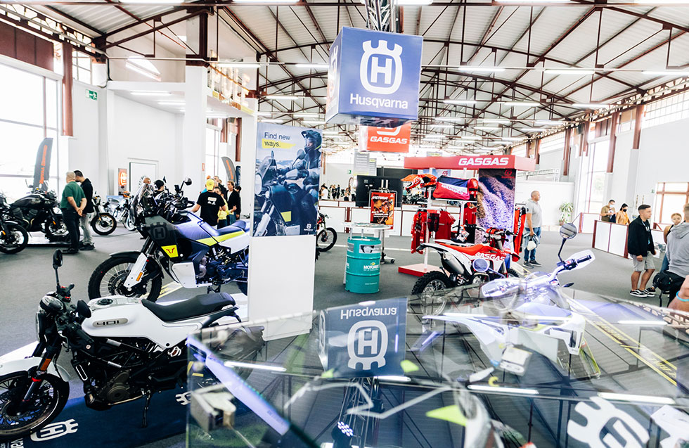 MOTOS GASGAS Y HUSQVARNA VALSEBIKE EN MOTOWN - Gran Canaria