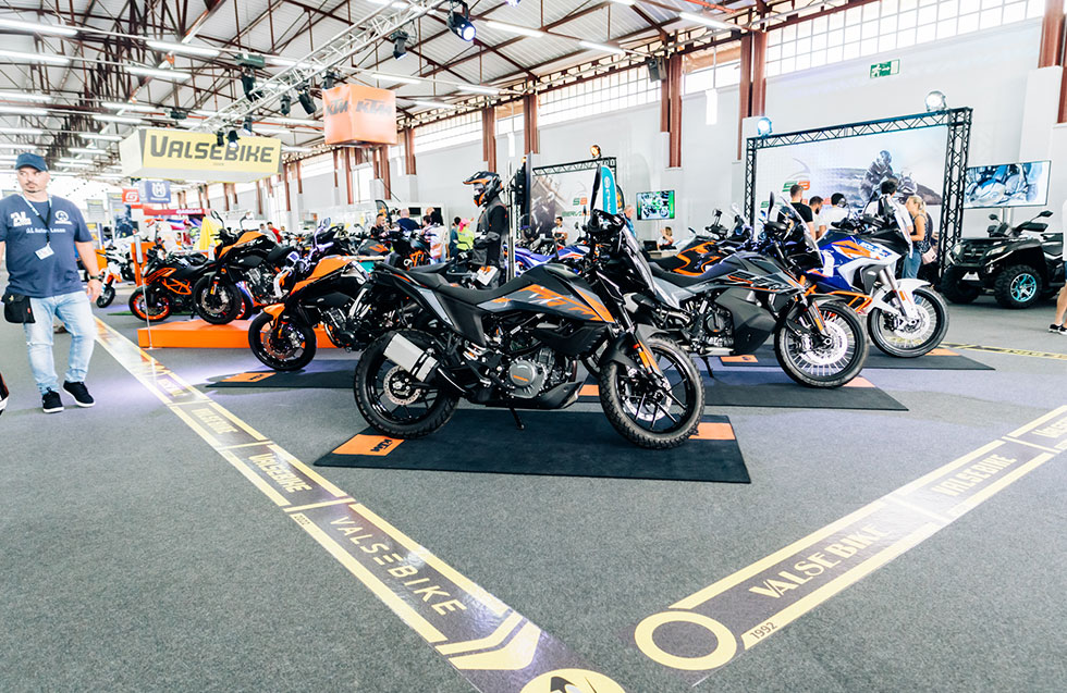 MOTOS KTM DE LADO VALSEBIKE EN MOTOWN - Gran Canaria