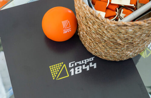 PRESENTACIÓN EN MESA DE GRUPO 1844 EN EXPOFUTURO - Gran Canaria