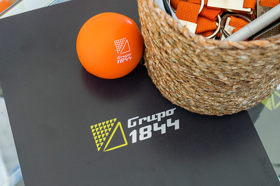 PRESENTACIÓN EN MESA DE GRUPO 1844 EN EXPOFUTURO - Gran Canaria